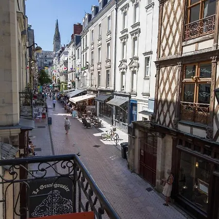 Hyper Centre - Rue St Laud, 2min Ralliement Appartement *