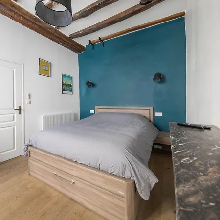 Hyper Centre - Rue St Laud, 2min Ralliement Appartement *
