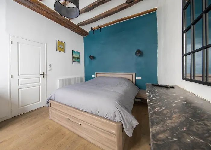 Hyper Centre - Rue St Laud, 2min Ralliement شقة *