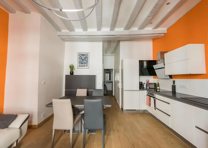 Lägenhet Hyper Centre - Rue St Laud, 2min Ralliement *