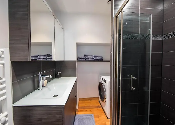 Hyper Centre - Rue St Laud, 2min Ralliement * أنجير